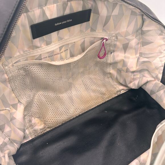 Lululemon Black Urban Sanctuary Travel Gym Work Bag - Picture 11 of 15